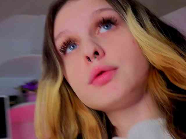 TinyDoll webcam