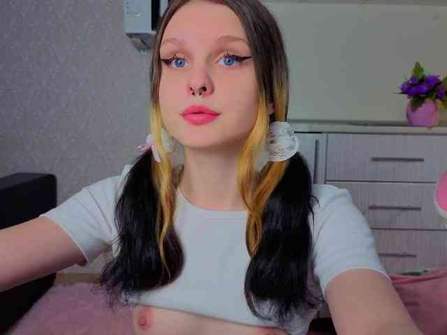 TinyDoll webcam