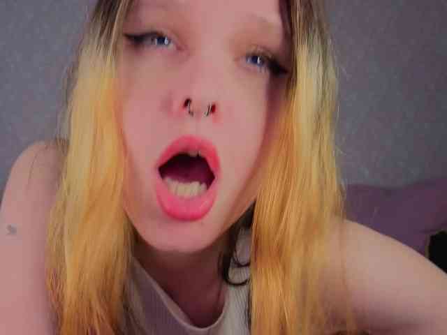 TinyDoll webcam