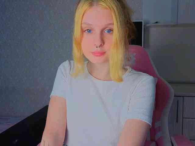 TinyDoll webcam