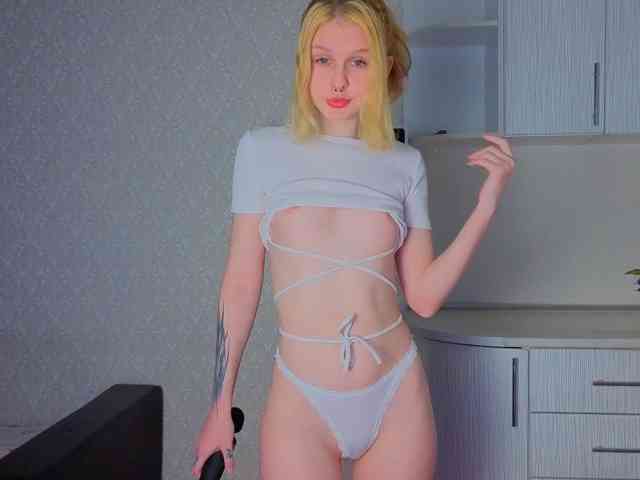 TinyDoll webcam