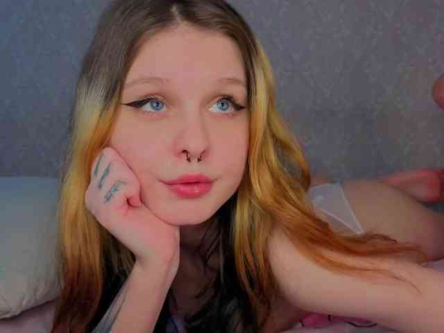 LittleFoxy webcam