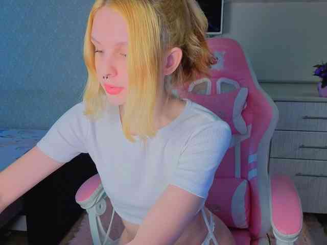 TinyDoll webcam