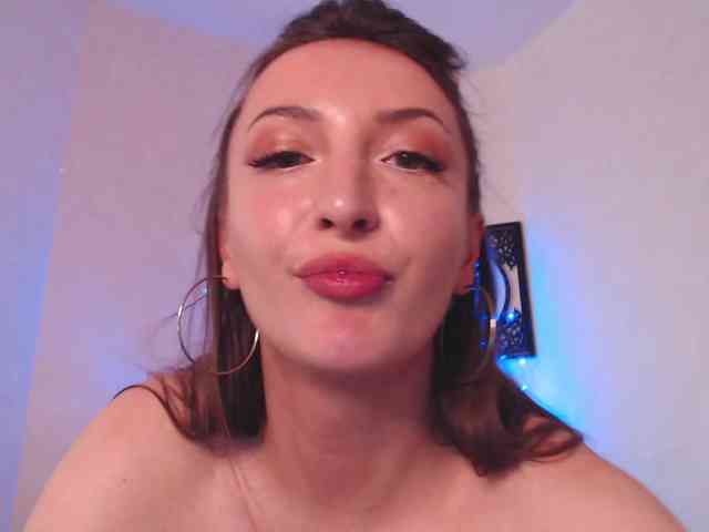xlilpeach webcam