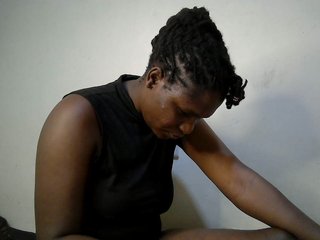 adara-lee's Live Webcam