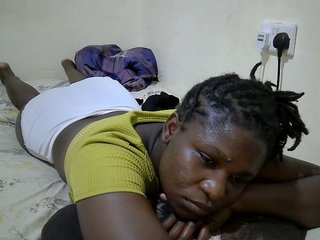 adara-lee's Live Webcam