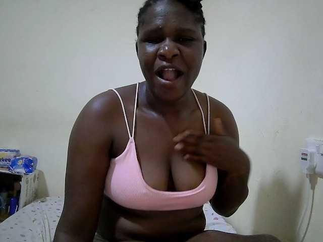 adara-lee live cam on BongaCams