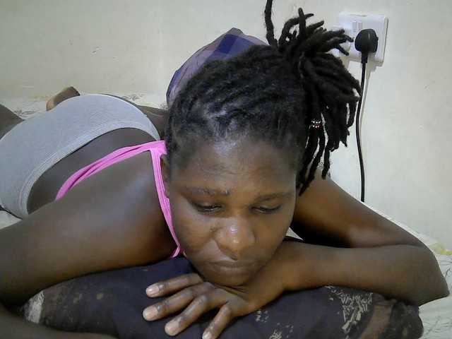 adara-lee live cam on BongaCams