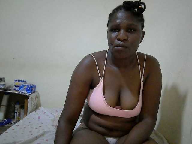 adara-lee live cam on BongaCams