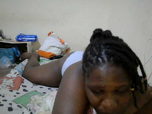 adara-lee live cam on UnifiedCams