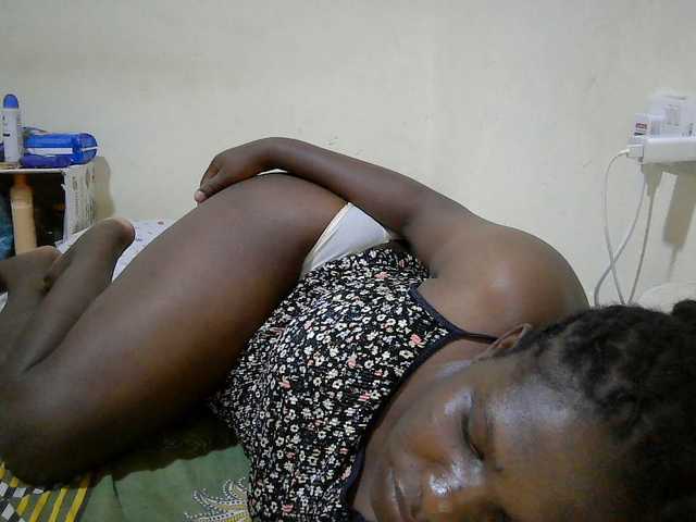 adara-lee live cam on UnifiedCams