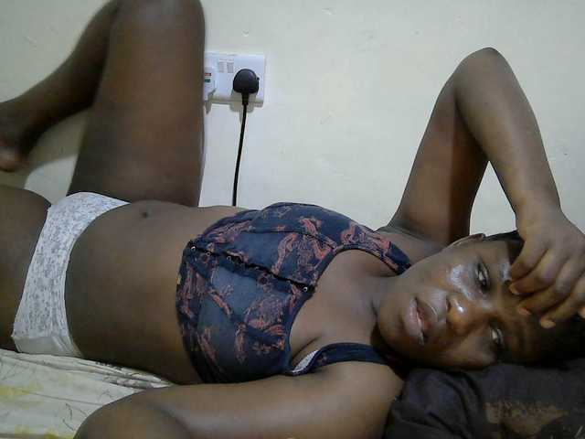adara-lee live cam on BongaCams