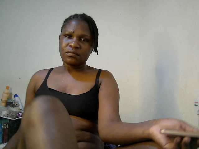 adara-lee live cam on UnifiedCams