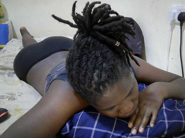 adara-lee live cam on BongaCams
