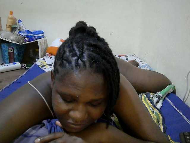 adara-lee live cam on BongaCams