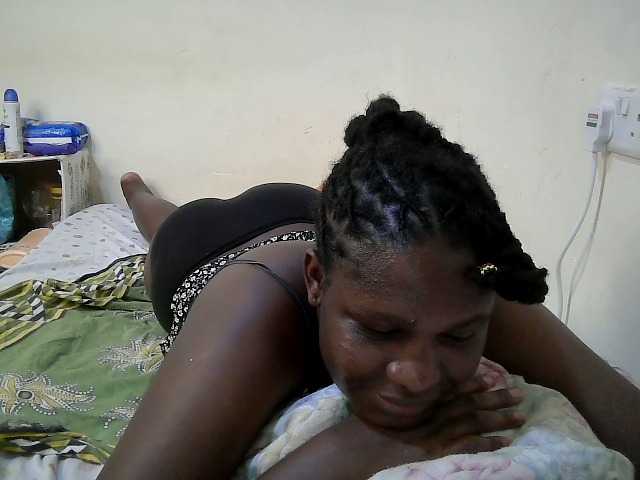 adara-lee live cam on UnifiedCams