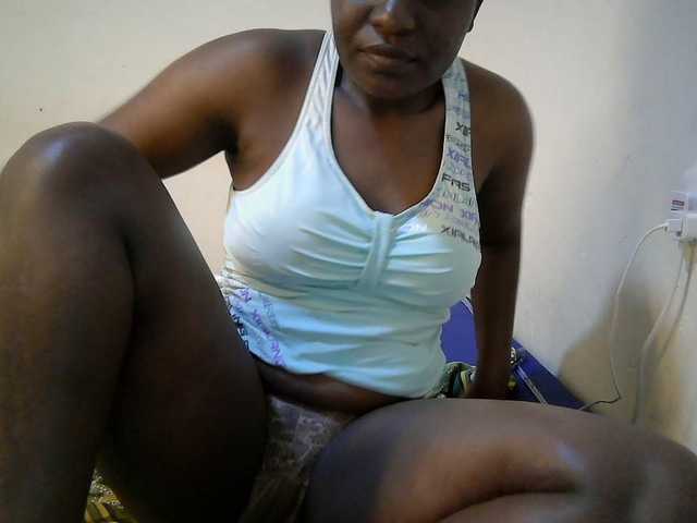 adara-lee live cam on UnifiedCams