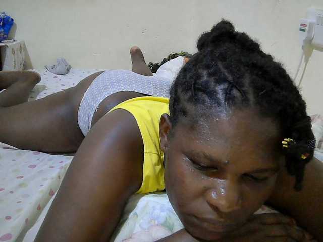 adara-lee live cam on UnifiedCams