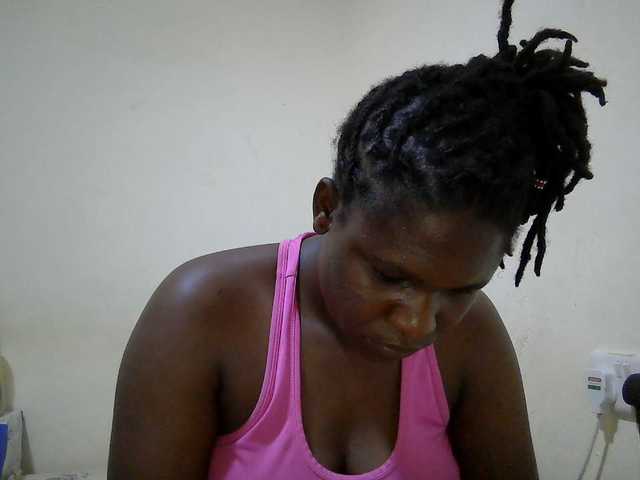 adara-lee live cam on BongaCams