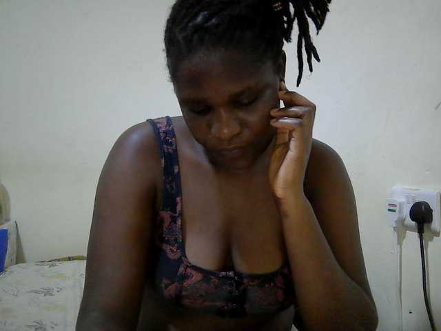 adara-lee live cam on BongaCams