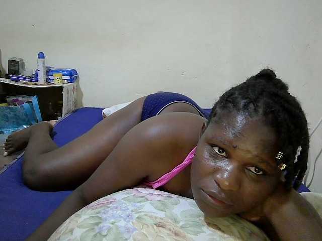 adara-lee live cam on UnifiedCams