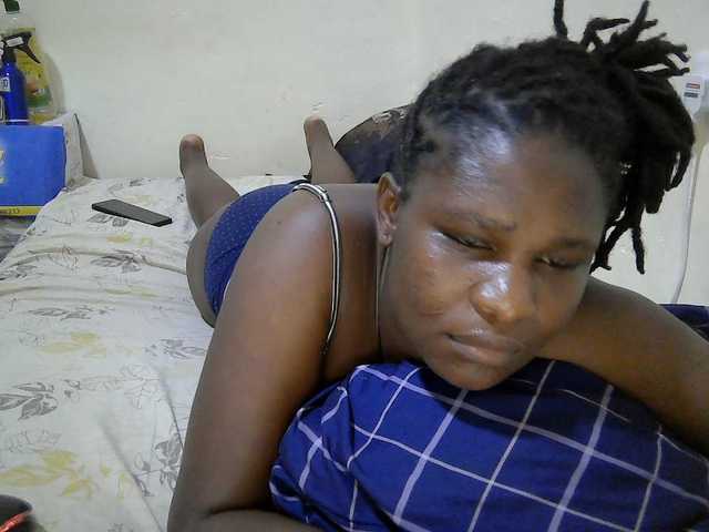 adara-lee live cam on BongaCams