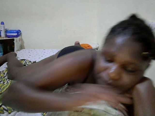 adara-lee live cam on BongaCams