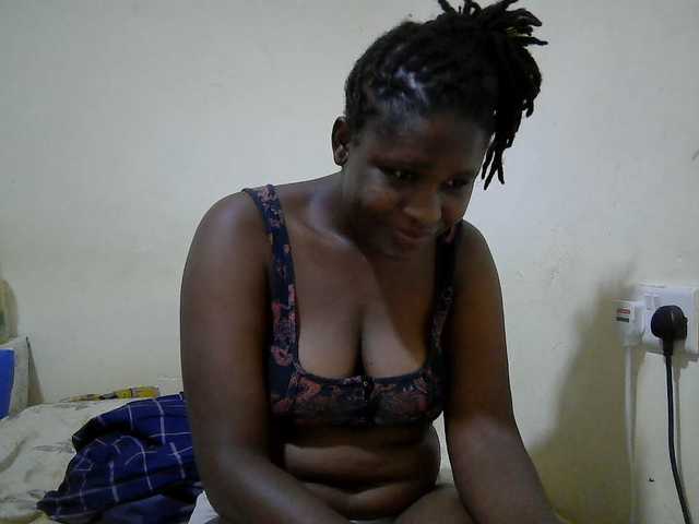 adara-lee live cam on BongaCams