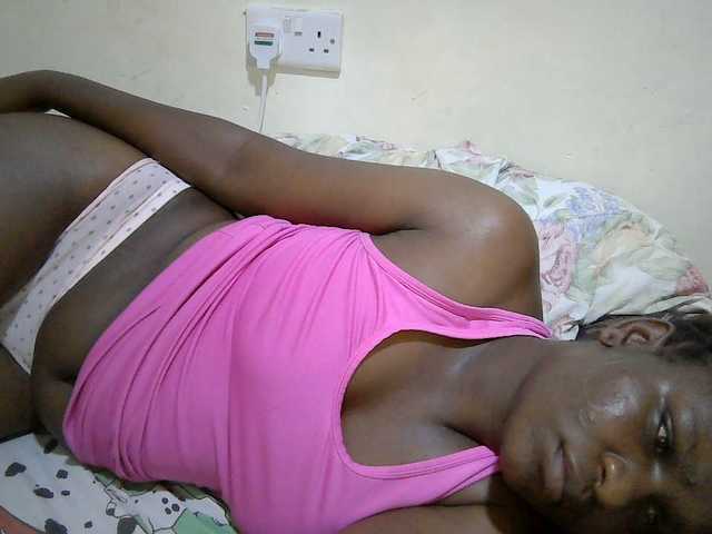 adara-lee live cam on BongaCams