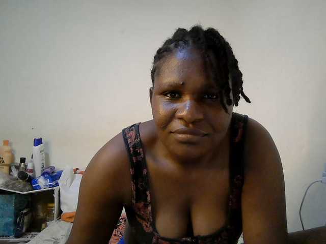 adara-lee live cam on UnifiedCams