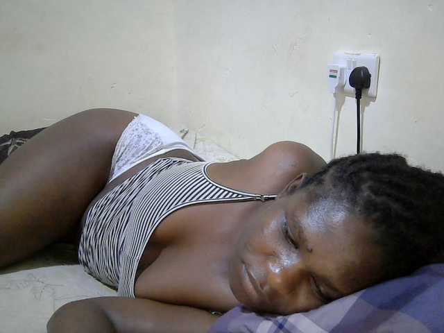 adara-lee live cam
