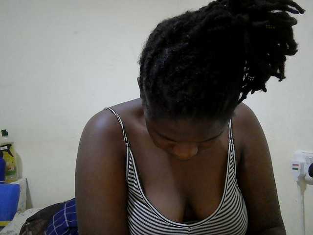 adara-lee live cam