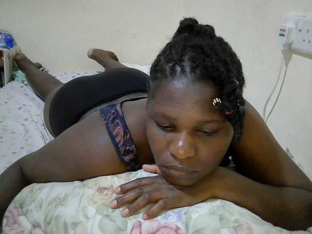 adara-lee live cam on BongaCams