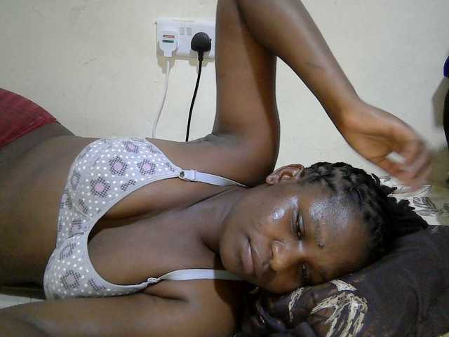 adara-lee live cam on BongaCams