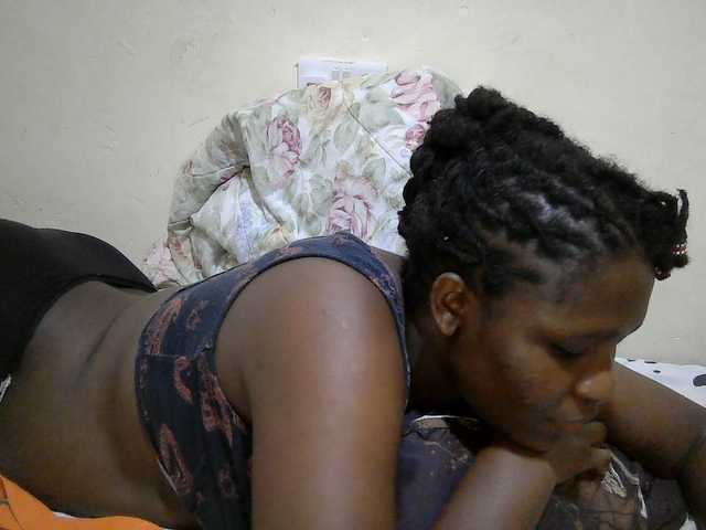 adara-lee live cam on BongaCams