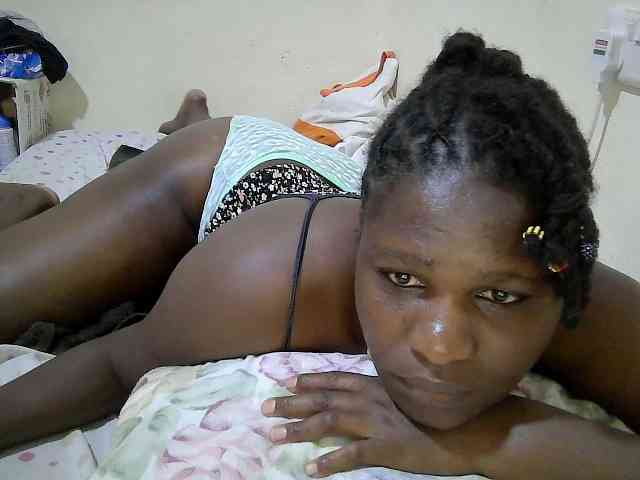 adara-lee webcam
