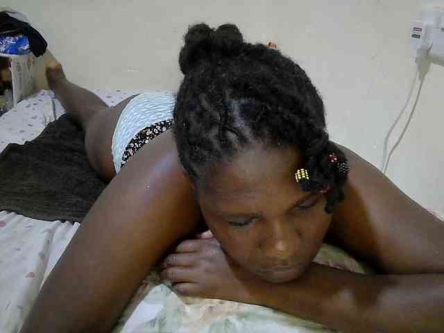 adara-lee webcam