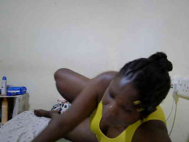 adara-lee webcam