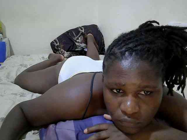 adara-lee webcam