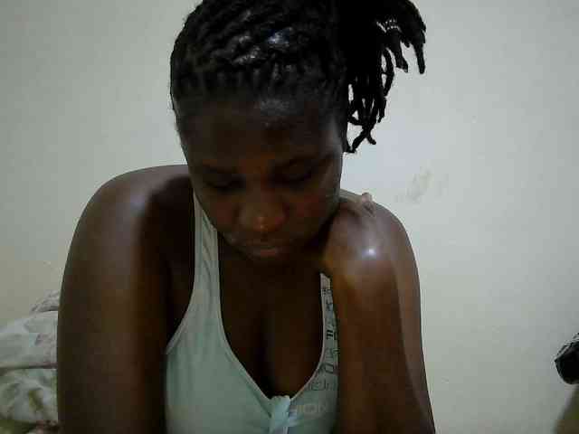 adara-lee webcam