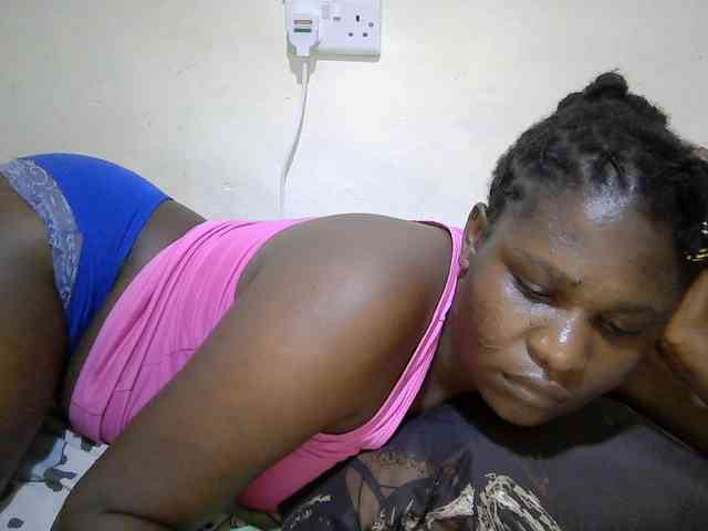 adara-lee webcam