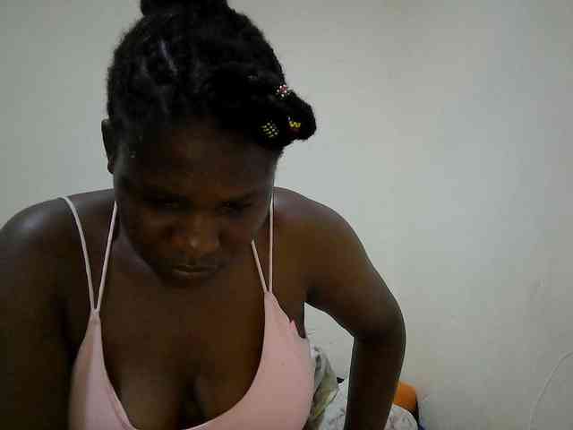 adara-lee webcam