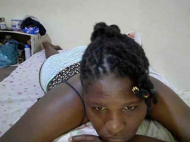 adara-lee webcam