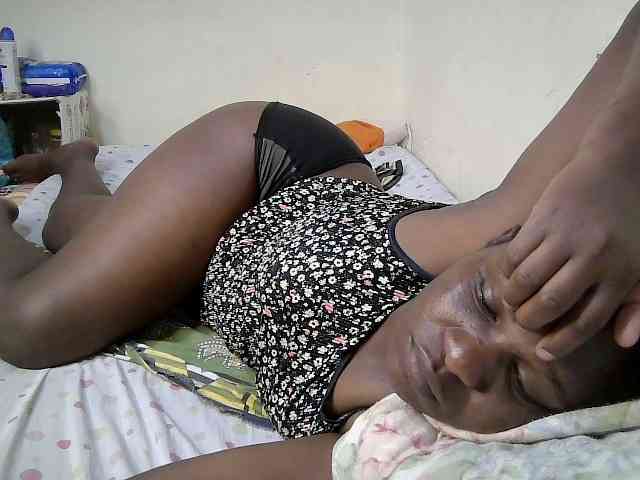adara-lee webcam