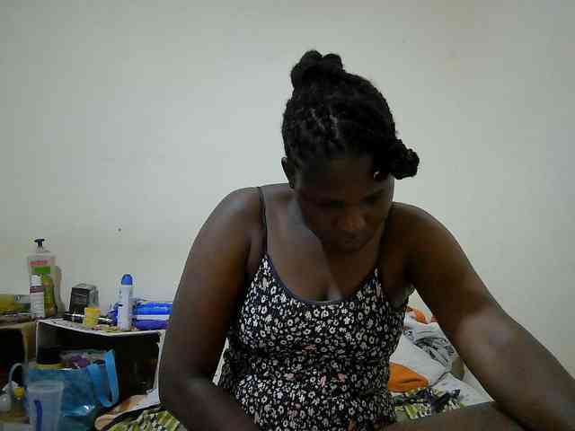adara-lee webcam