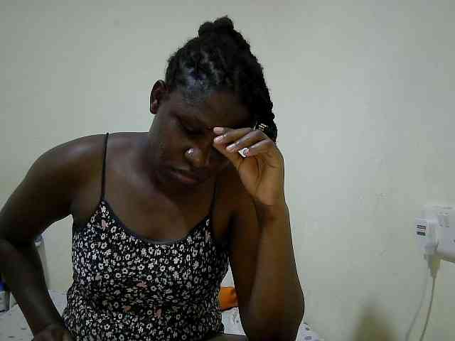 adara-lee webcam