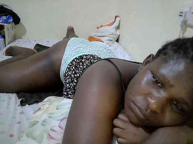 adara-lee webcam