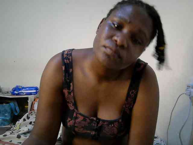 adara-lee webcam