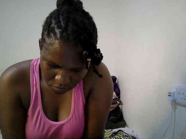 adara-lee webcam