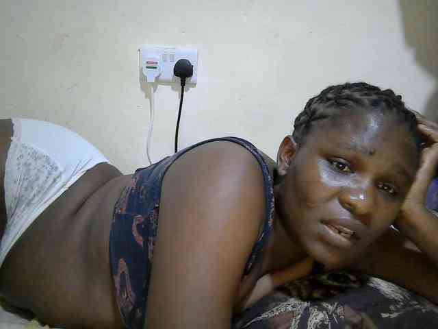 adara-lee webcam